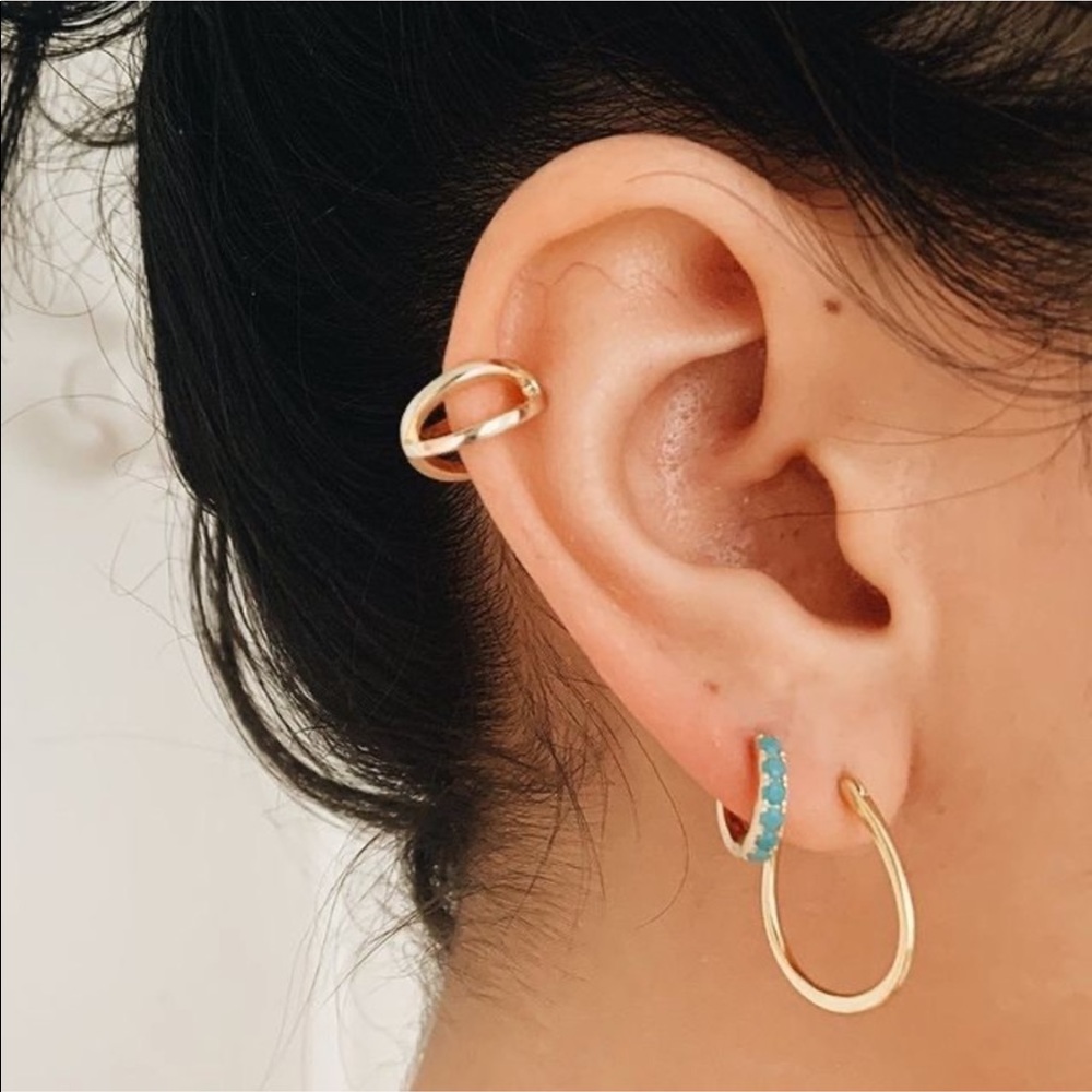 18k Gold Turquoise Beaded Huggie Hoop Earrings